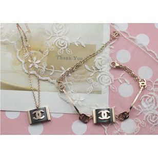 Rose Gold Finish Titanium Steel Necklace & Bracelet