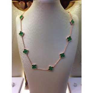 Green mother pearl shellfish necklace