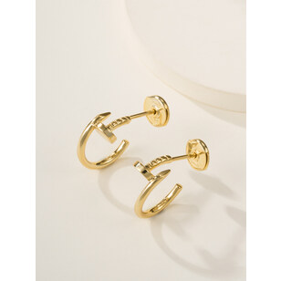 nails earrings