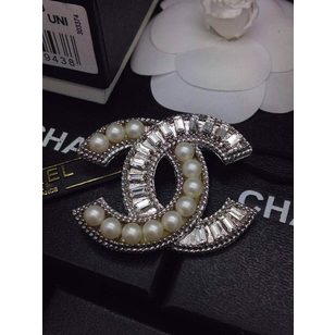 Pearls & Diamond brooch