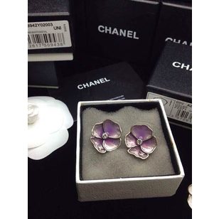 Enamel flower earrings