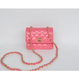 Fuchsia Patent Leather Turn Lock Chain Shoulder Bag