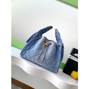 Denim hobo