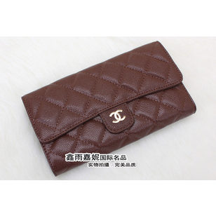 Quilting Wallet with Double C logo Interlock Detail