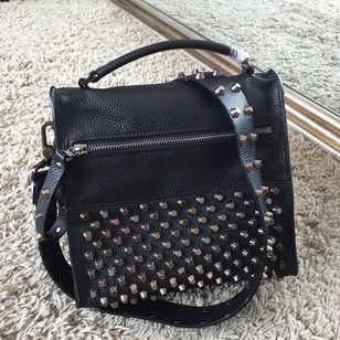 Original leather rivet shoulder bag