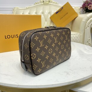 Louis Vuitton Trousse Toilette M47506