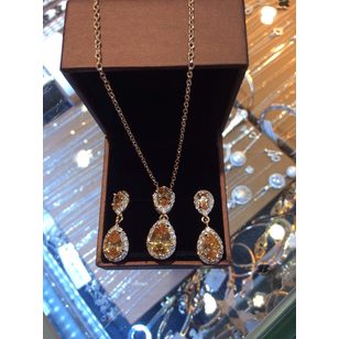 Yellow crystal rhinestone necklace & earrings (one set)