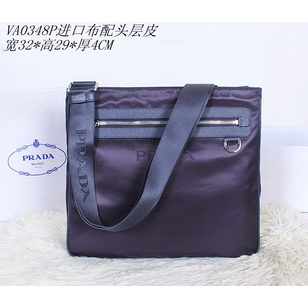 Nylon messenger bag