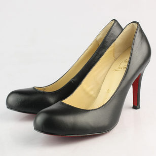 Black Lamb Leather Round-end Pump