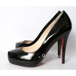 Black Patent Leather  Red Sole(Platform) Pump