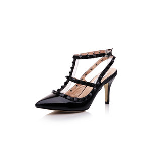 Garavani Rockstud sling back