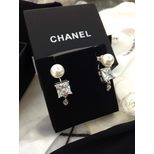 Chanel Square diamond pearl earrings