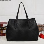 Bottega Veneta Black woven leather shoulder bag