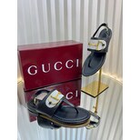 Gucci flat sandals