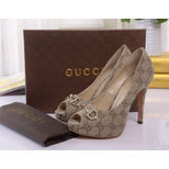 Gucci fabric peep toe platform pump