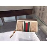 Gucci zipper wallet