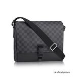 Louis Vuitton MESSENGER MM