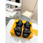 Louis Vuitton slippers