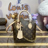 Louis Vuitton Lockit BB M12019