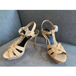 Yves Saint Laurent Discount Beige patent leather sandals size 37